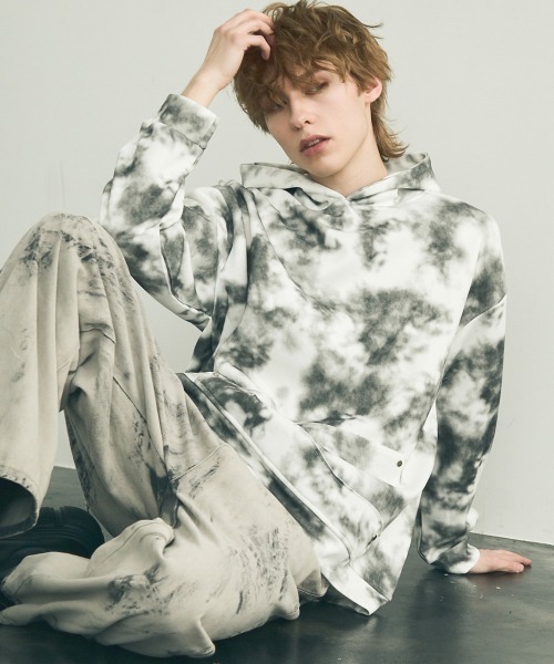 Shoowtime(ショウタイム)の「Marble pattern oversized pullover hoodie / マーブルパターンオーバーサイズプルオーバーパーカー(パーカー・メンズ・ブラック系/ホワイト系/ブラウン系/パープル系・MEDIUM/LARGE/X-LARGE)」の8枚目の写真