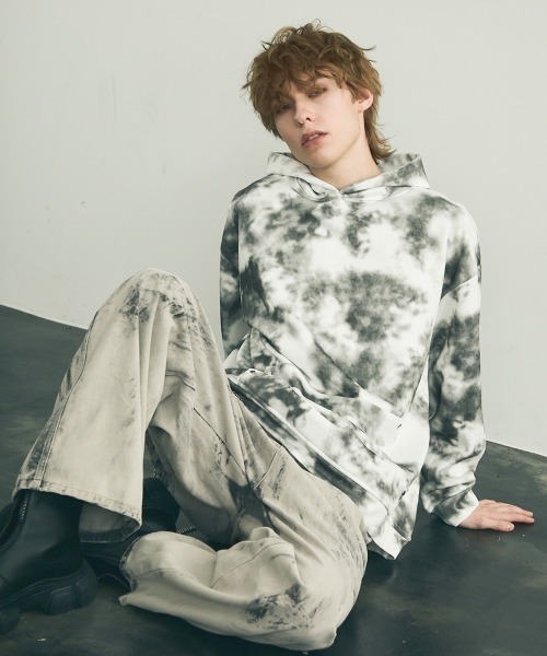 Shoowtime(ショウタイム)の「Marble pattern oversized pullover hoodie / マーブルパターンオーバーサイズプルオーバーパーカー(パーカー・メンズ・ブラック系/ホワイト系/ブラウン系/パープル系・MEDIUM/LARGE/X-LARGE)」の9枚目の写真