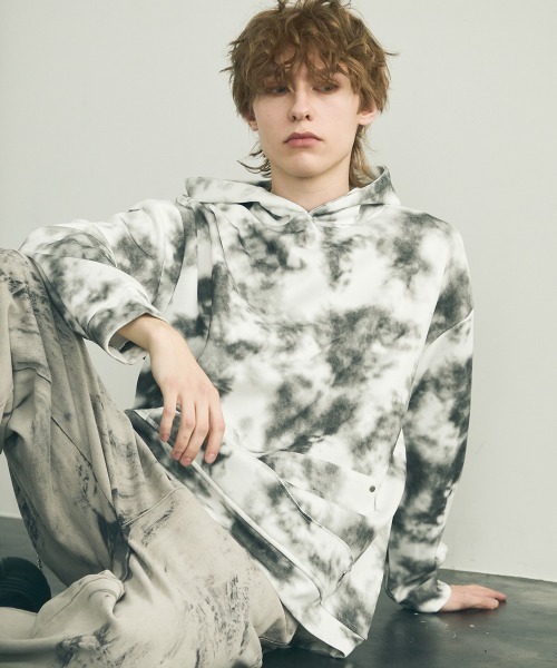 Shoowtime(ショウタイム)の「Marble pattern oversized pullover hoodie / マーブルパターンオーバーサイズプルオーバーパーカー(パーカー・メンズ・ブラック系/ホワイト系/ブラウン系/パープル系・MEDIUM/LARGE/X-LARGE)」の11枚目の写真