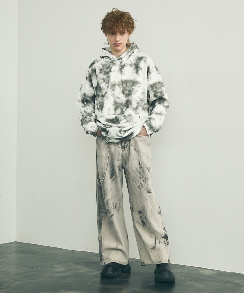 Shoowtime(ショウタイム)の「Marble pattern oversized pullover hoodie / マーブルパターンオーバーサイズプルオーバーパーカー(パーカー・メンズ・ブラック系/ホワイト系/ブラウン系/パープル系・MEDIUM/LARGE/X-LARGE)」の14枚目の写真