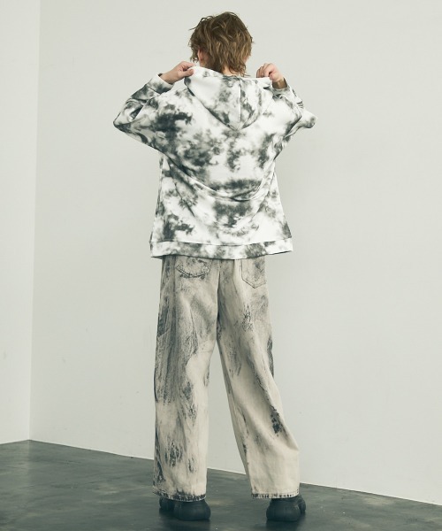 Shoowtime(ショウタイム)の「Marble pattern oversized pullover hoodie / マーブルパターンオーバーサイズプルオーバーパーカー(パーカー・メンズ・ブラック系/ホワイト系/ブラウン系/パープル系・MEDIUM/LARGE/X-LARGE)」の20枚目の写真