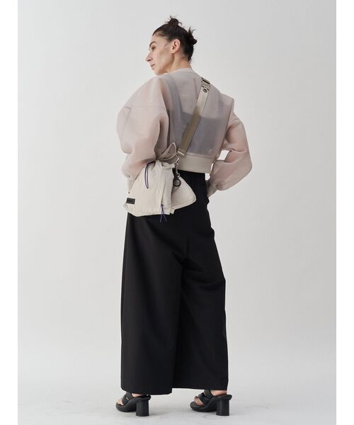 UN3D.（アンスリード）の「COMPACT SLING BAG / コンパクトスリングバッグ（ボディバッグ/ウエストポーチ・レディース・ブラック/ベージュ/カーキ・FREE）」の17枚目の写真