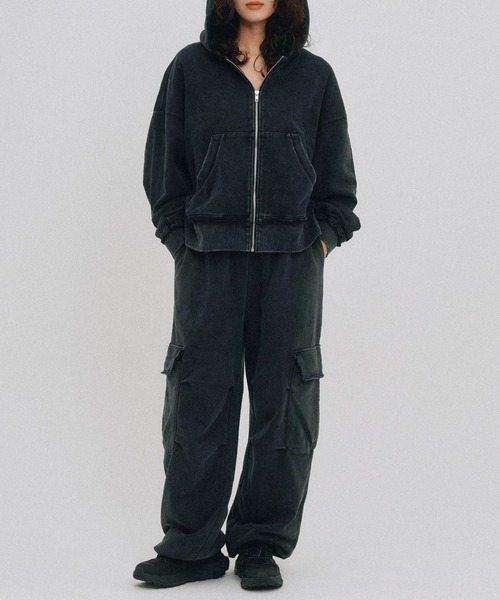 YOOU(ユー)の「ジップアップショートパーカー/ウォッシュ加工 × クロップド丈シルエット(パーカー・レディース・ベージュ/ブラック・FREE)」の20枚目の写真