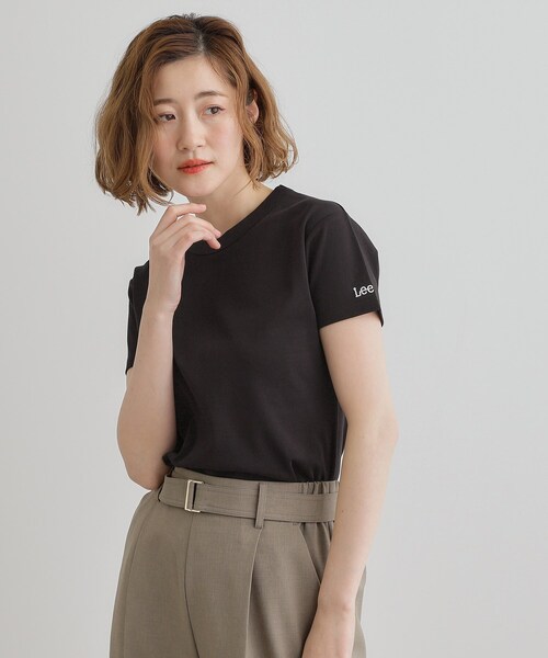 Lee(リー)の「【Lee×grove別注】COMPACTFIT T-SHIRT(Tシャツ/カットソー・レディース・ブラック/オフホワイト/ピンク・02/03)」の1枚目の写真