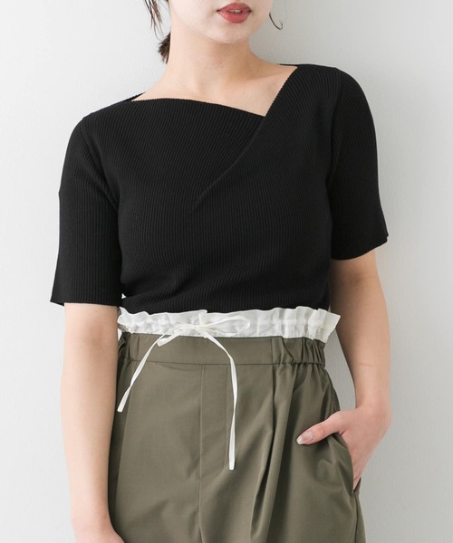 SENSE OF PLACE by URBAN RESEARCH（センスオブプレイスバイアーバンリサーチ）の「『一部WEB限定カラー』アシメネックハーフスリーブセーター（ニット/セーター・レディース・ベージュ/ライトグレー/ブラック/ライトブルー・ONE）」の2枚目の写真