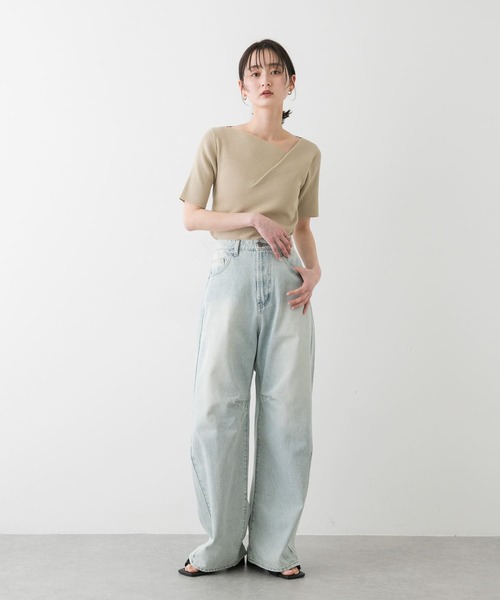 SENSE OF PLACE by URBAN RESEARCH（センスオブプレイスバイアーバンリサーチ）の「『一部WEB限定カラー』アシメネックハーフスリーブセーター（ニット/セーター・レディース・ベージュ/ライトグレー/ブラック/ライトブルー・ONE）」の16枚目の写真