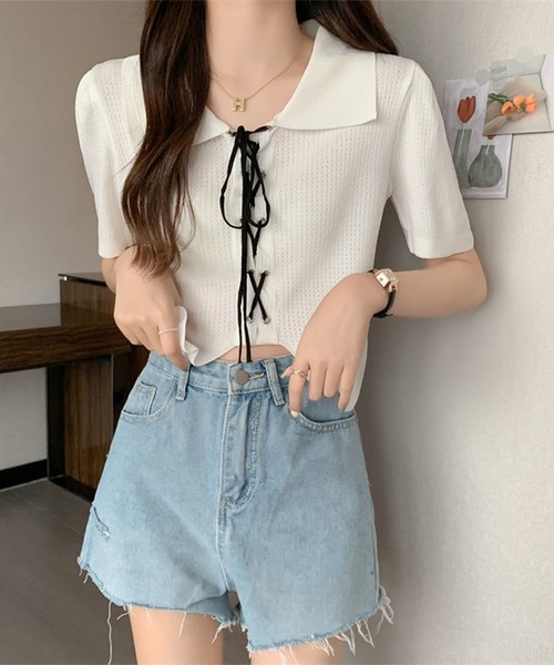Jasmine Grandiflorum(ジャスミングランディフローラム)の「【Jasmine】レースアップショート丈半袖トップス (SS)(Tシャツ/カットソー・レディース・ブラック/ホワイト/ベージュ・FREE)」の4枚目の写真
