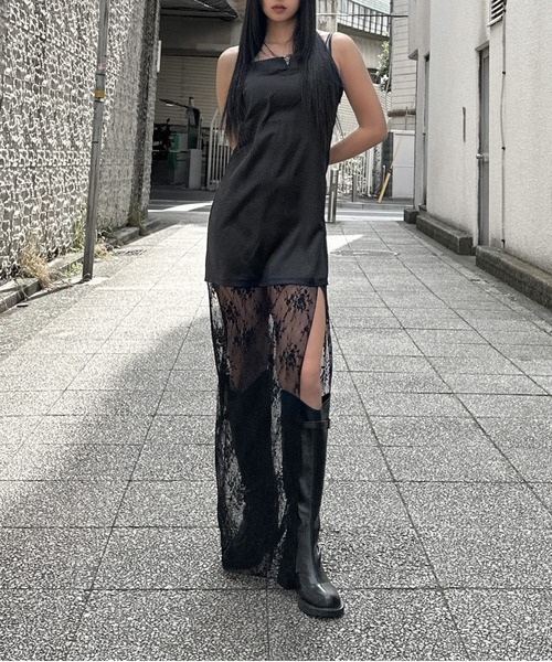LVEU.(ラブユ.)の「【LVEU.】レース切り替えキャミワンピース / ワンピース ワンピ キャミワンピ サテン ロング レース シースルー シアー レイヤード スリット ストレート ブラック(ワンピース・レディース・ブラック・FREE)」の13枚目の写真