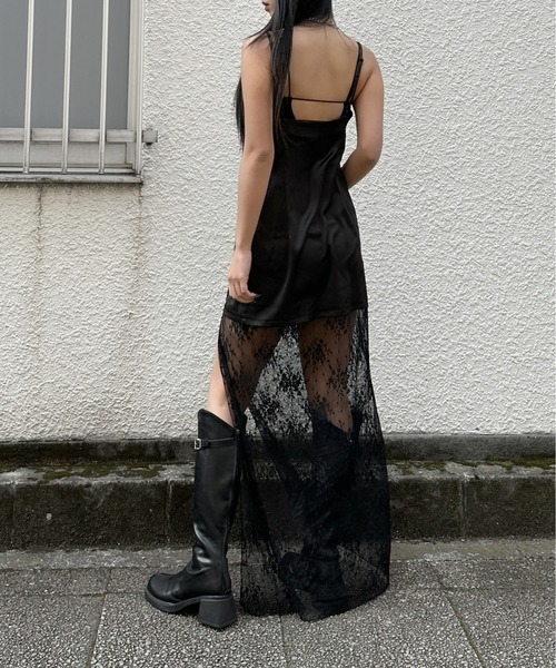 LVEU.(ラブユ.)の「【LVEU.】レース切り替えキャミワンピース / ワンピース ワンピ キャミワンピ サテン ロング レース シースルー シアー レイヤード スリット ストレート ブラック(ワンピース・レディース・ブラック・FREE)」の14枚目の写真