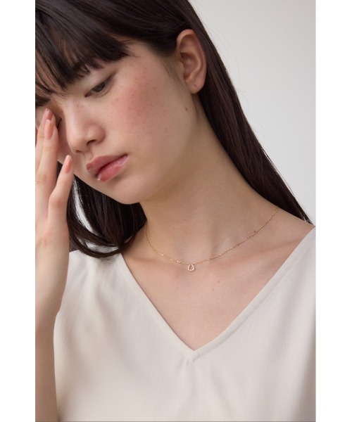 AZUL by moussy（アズールバイマウジー）の「ラインストーンホースシューモチーフネックレス（ネックレス・レディース・ゴールド系その他/シルバー・FREE）」の8枚目の写真