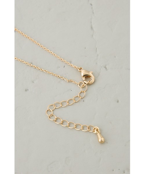 AZUL by moussy（アズールバイマウジー）の「ラインストーンホースシューモチーフネックレス（ネックレス・レディース・ゴールド系その他/シルバー・FREE）」の3枚目の写真