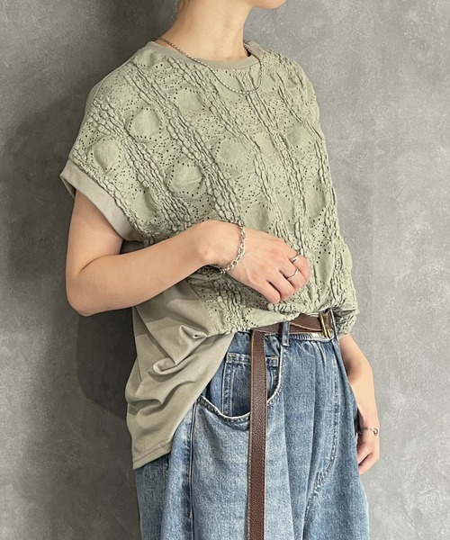 ikka(イッカ)の「レースジャガード切り替えプルオーバー(Tシャツ/カットソー・レディース・ネイビー/オフホワイト/ピンク/グリーン・S/M/L)」の2枚目の写真