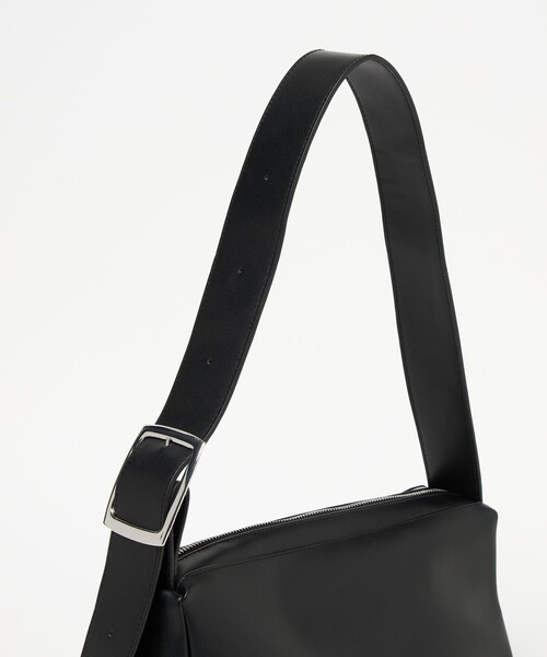 BEAUTY&YOUTH UNITED ARROWS（ビューティーアンドユースユナイテッドアローズ）の「スクエア ビッグバックル ショルダーバッグ（ショルダーバッグ・レディース・ダークブラウン/クリーム/ブラック/モカ/オリーブ・FREE）」の21枚目の写真