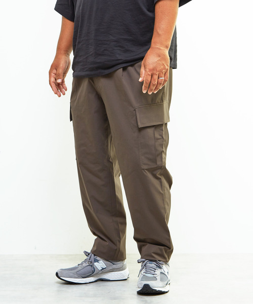 MEN'S MELROSE(メンズメルローズ)の「《WEB限定》【全6サイズ展開】クールエアストレッチテーパードカーゴパンツ(カーゴパンツ・メンズ・ブラック/カーキ・2/4/6/3/5/7)」の14枚目の写真