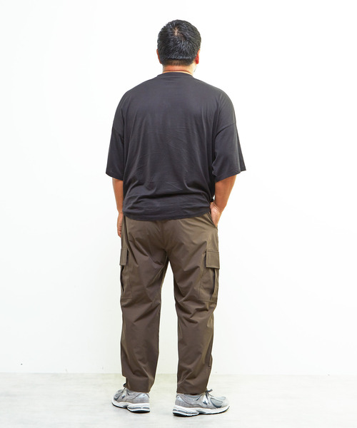 MEN'S MELROSE(メンズメルローズ)の「《WEB限定》【全6サイズ展開】クールエアストレッチテーパードカーゴパンツ(カーゴパンツ・メンズ・ブラック/カーキ・2/4/6/3/5/7)」の17枚目の写真