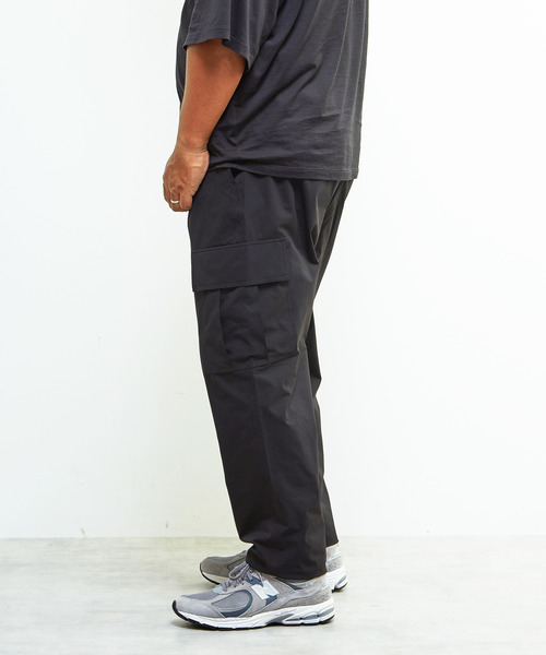 MEN'S MELROSE(メンズメルローズ)の「《WEB限定》【全6サイズ展開】クールエアストレッチテーパードカーゴパンツ(カーゴパンツ・メンズ・ブラック/カーキ・2/4/6/3/5/7)」の21枚目の写真