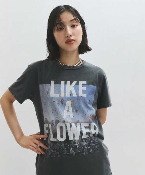 アダムエロペ レミレリーフ ブラウン WOOO! WOOO! プリント Tシャツ