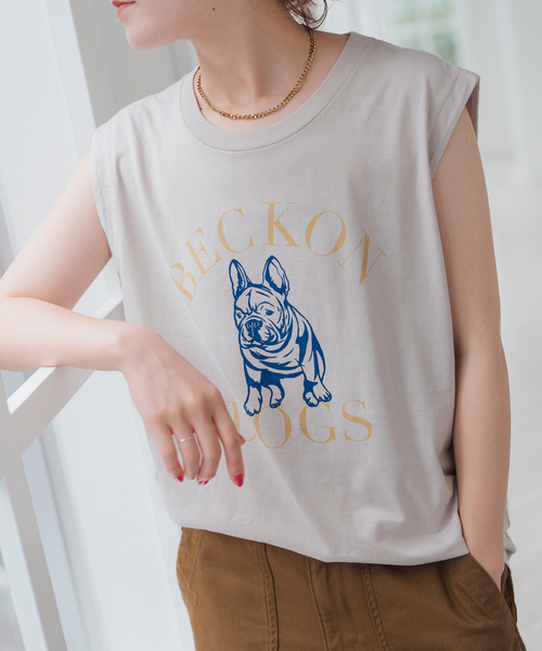 Spick & Span(スピックアンドスパン)の「アニマルロゴスリーブレスT(Tシャツ/カットソー・レディース・ホワイト/ピンク系その他/チャコールグレー/ベージュ/ライトグレー・FREE)」の4枚目の写真