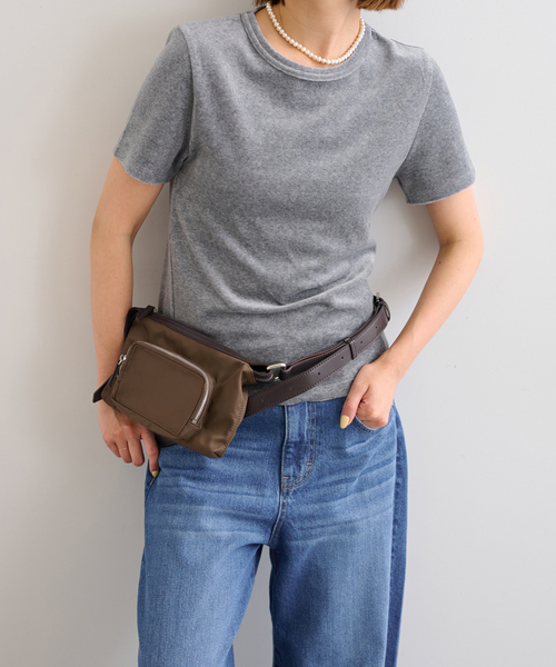 U by SPICK&SPAN（ユーバイスピックアンドスパン）の「LE VERNIS/ル・ベルニ Combi multi pouch（ショルダーバッグ・レディース・ブラウン/ブラック・FREE）」の10枚目の写真