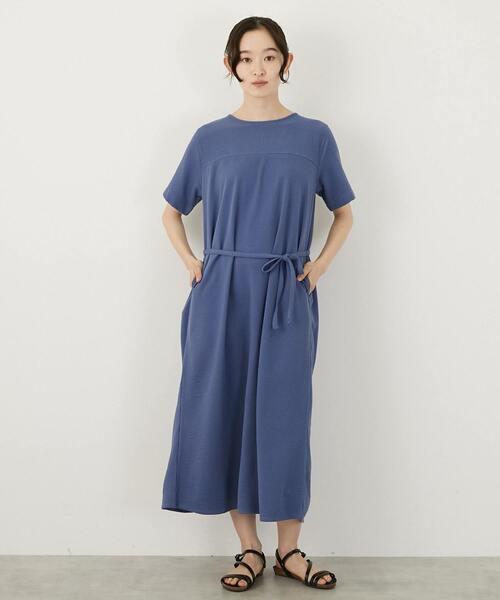 MELROSE claire(メルローズ クレール)の「【サッカーヨーク切替ベルテッドカットワンピース】(ワンピース・レディース・ブラック/ブルー・FREE)」の1枚目の写真
