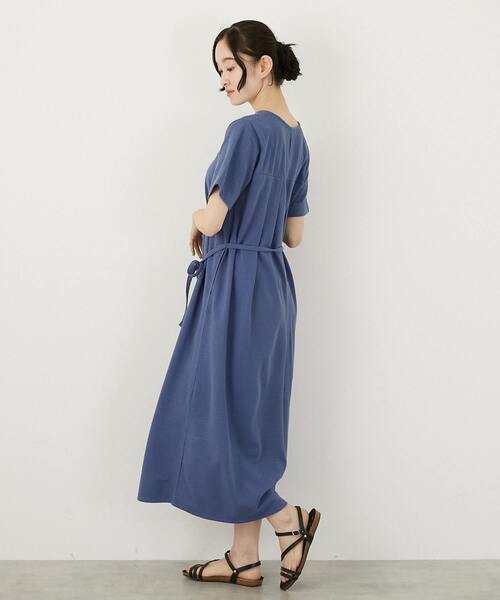 MELROSE claire(メルローズ クレール)の「【サッカーヨーク切替ベルテッドカットワンピース】(ワンピース・レディース・ブラック/ブルー・FREE)」の3枚目の写真