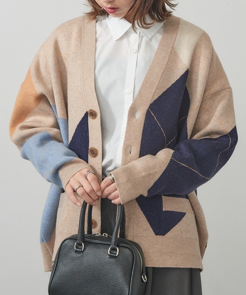 St.Johns 3rd club（セントジョンズサードクラブ）の「【St.Johns 3rd club】ARGYLLE Vネックカーディガン SJ25-052（ニット/セーター・レディース・ベージュ系その他/ブラック系1・FREE）」の12枚目の写真