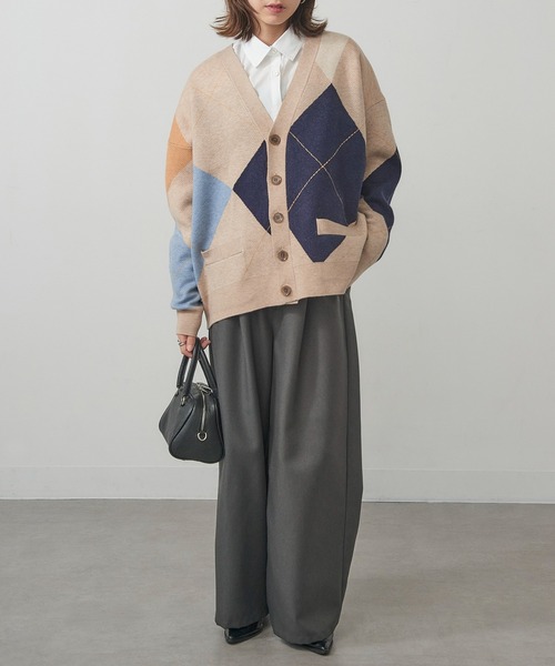 St.Johns 3rd club（セントジョンズサードクラブ）の「【St.Johns 3rd club】ARGYLLE Vネックカーディガン SJ25-052（ニット/セーター・レディース・ベージュ系その他/ブラック系1・FREE）」の4枚目の写真