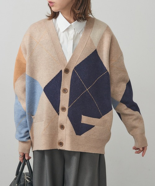 St.Johns 3rd club（セントジョンズサードクラブ）の「【St.Johns 3rd club】ARGYLLE Vネックカーディガン SJ25-052（ニット/セーター・レディース・ベージュ系その他/ブラック系1・FREE）」の14枚目の写真