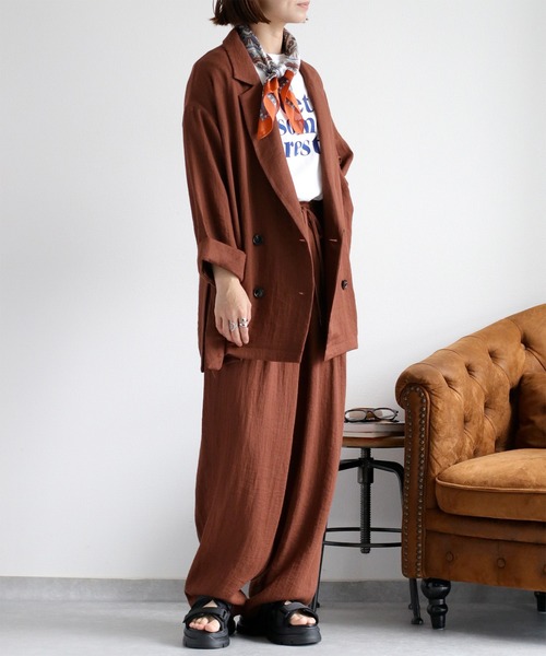 cepo（セポ）の「〈セットアップ対応〉落ち感のあるトロミ素材 オーバースリットシアーテーラードジャケット（テーラードジャケット・レディース・ベージュ/ブラウン/ブラック・M）」の16枚目の写真