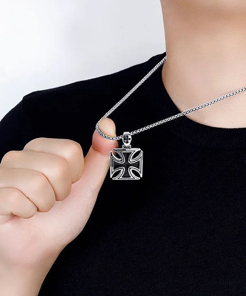 アイアンクロスネックレス 山中拓也 minus MUZE elconductor アイアンクロスネックレス 山中拓也 minus MUZE elconductor