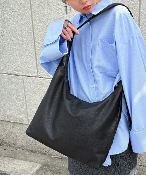 Fashion Letter（ファッションレター）の「肩が痛くなりにくい フェイクレザーワンショルダーバッグ（ショルダーバッグ・レディース・モカ/ダークグレー/ブルー/ブラック・FREE）」の8枚目の写真