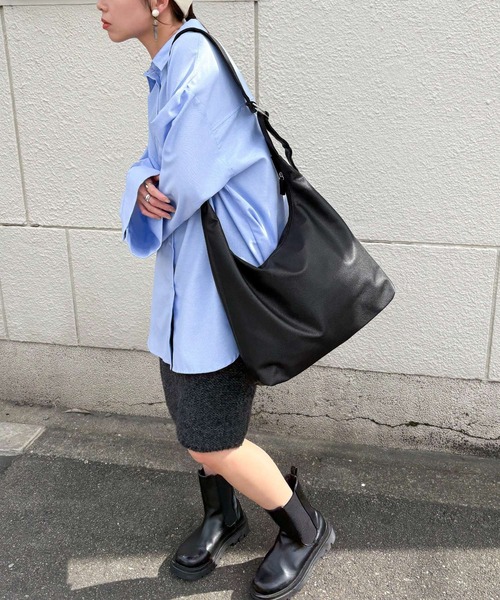 Fashion Letter（ファッションレター）の「肩が痛くなりにくい フェイクレザーワンショルダーバッグ（ショルダーバッグ・レディース・モカ/ダークグレー/ブルー/ブラック・FREE）」の9枚目の写真