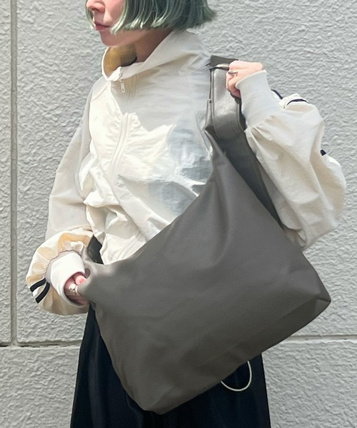 Fashion Letter（ファッションレター）の「肩が痛くなりにくい フェイクレザーワンショルダーバッグ（ショルダーバッグ・レディース・モカ/ダークグレー/ブルー/ブラック・FREE）」の19枚目の写真