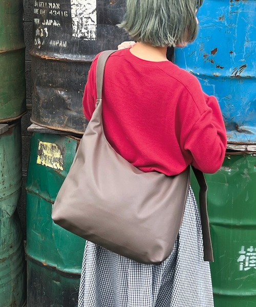 Fashion Letter（ファッションレター）の「肩が痛くなりにくい フェイクレザーワンショルダーバッグ（ショルダーバッグ・レディース・モカ/ダークグレー/ブルー/ブラック・FREE）」の14枚目の写真