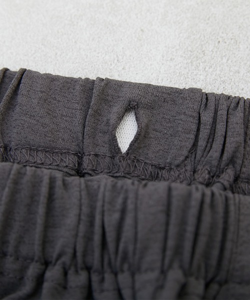 devirock（デビロック）の「【イージーウォッシュ】乾燥機OK マチ付き テーパードパンツ（その他パンツ・キッズ・ブラック/オリーブ系/パープル系/ベージュ系/グリーン系/チャコール・100cm/110cm/120cm/130cm/140cm/150cm/160cm）」の15枚目の写真
