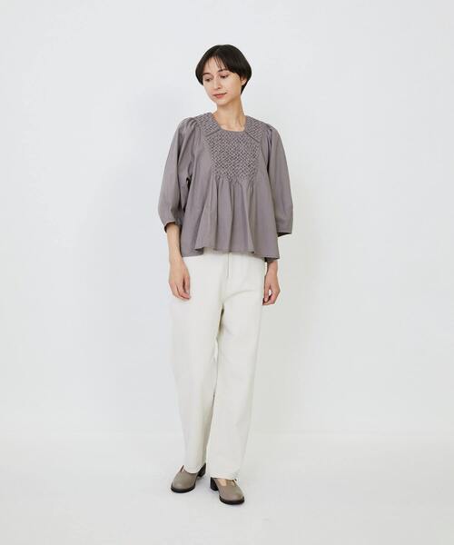 LOISIR（ロワズィール）の「インドコットンポプリンハンドスモッキングブラウス（シャツ/ブラウス・レディース・モカ/ブラック・FREE）」の18枚目の写真