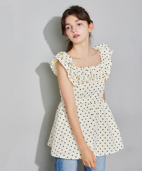 Seemi. byNICECLAUP( シーミーバイナイスクラップ)の「【Seemi.】フリルブラウス(シャツ/ブラウス・レディース・ブラック/レッド/ドット・FREE)」の3枚目の写真