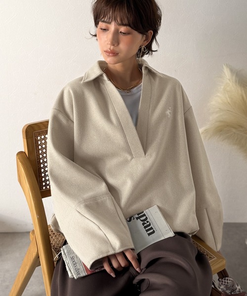 Classical Evon(クラシカルエヴォン)の「【Classical Evon】優しく上品見え。圧縮ニット襟付きキーネックプルオーバー(Tシャツ/カットソー・レディース・ベージュ/チャコール/ブラウン・LARGE/MEDIUM/SMALL/X-LARGE)」の14枚目の写真
