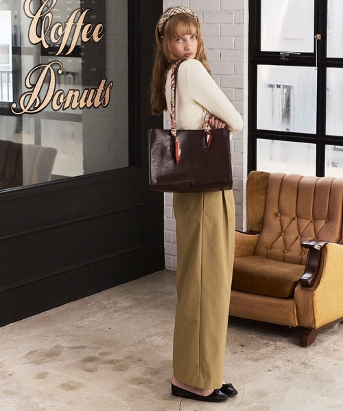 Cherir Mignon(シェリルミニョン)の「【Cherir Mignon】- Silhouette Couture -バックレースアップリボンハイウエストチノパンツ/スラックス(チノパンツ・レディース・アイボリー/ブラック/ベージュ・S/M/L)」の4枚目の写真