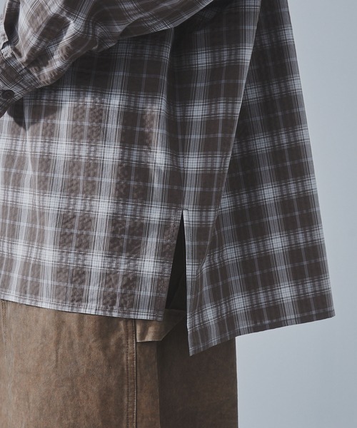 SLICK（スリック）の「【SLICK/スリック】Seersucker Check Dolmansleeve Regular Shirt/シアサッカーチェックレギュラーカラーシャツ / クラシック（シャツ/ブラウス・メンズ・ブラック/ブラウン・3/2/1）」の13枚目の写真