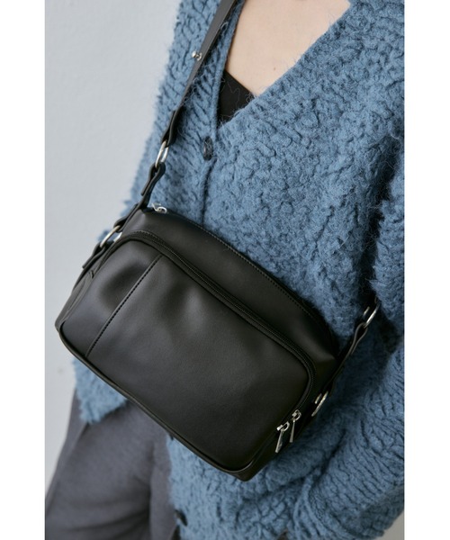 アウトポケットリングスクエアショルダー / ペットボトル収納可能