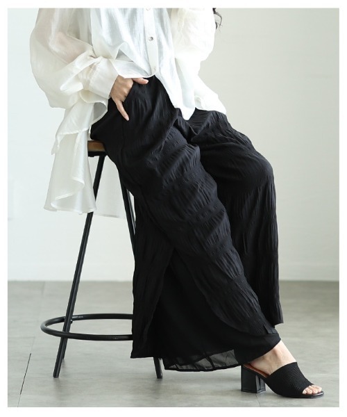 Sawa a la mode(サワアラモード)の「サイドスリット入りシフォンレイヤードギャザーワイドパンツ(その他パンツ・レディース・ブラック・FREE)」の12枚目の写真