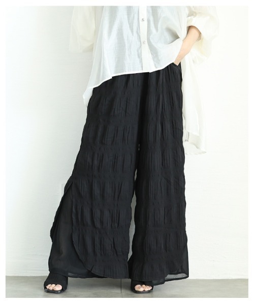 Sawa a la mode(サワアラモード)の「サイドスリット入りシフォンレイヤードギャザーワイドパンツ(その他パンツ・レディース・ブラック・FREE)」の15枚目の写真
