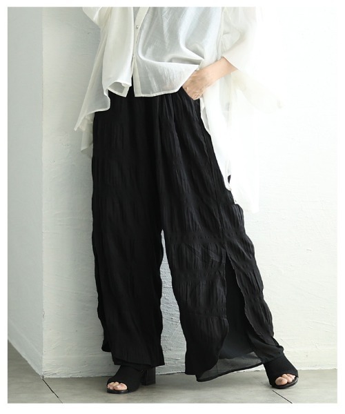 Sawa a la mode(サワアラモード)の「サイドスリット入りシフォンレイヤードギャザーワイドパンツ(その他パンツ・レディース・ブラック・FREE)」の19枚目の写真