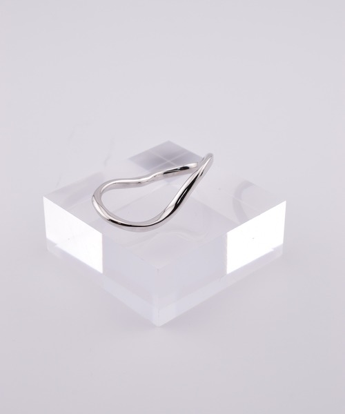 BROTHERHOOD(ブラザーフッド)の「【earyear】Wavy Mirage Double Finger Ring(リング・レディース・ゴールド・FREE)」の11枚目の写真