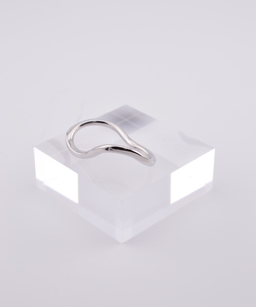 BROTHERHOOD(ブラザーフッド)の「【earyear】Wavy Mirage Double Finger Ring(リング・レディース・ゴールド・FREE)」の12枚目の写真