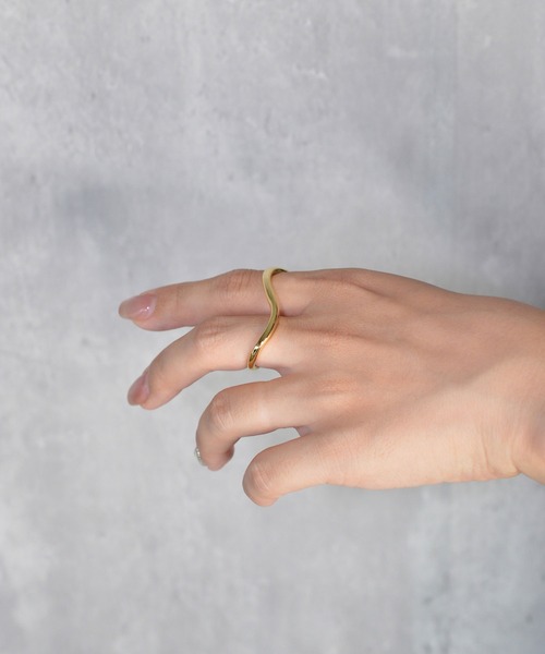 BROTHERHOOD(ブラザーフッド)の「【earyear】Wavy Mirage Double Finger Ring(リング・レディース・ゴールド・FREE)」の16枚目の写真