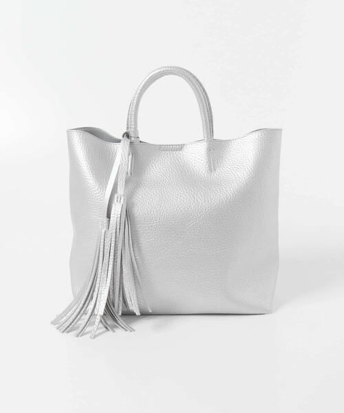 RODE SKO（ロデスコ）の「タッセル軽量2WAYシンプルトートバッグ（トートバッグ・レディース・ブラック/シルバー/ゴールド/ホワイト系その他/グレー系その他/ブラウン系その他/パープル系その他・ONE）」の9枚目の写真