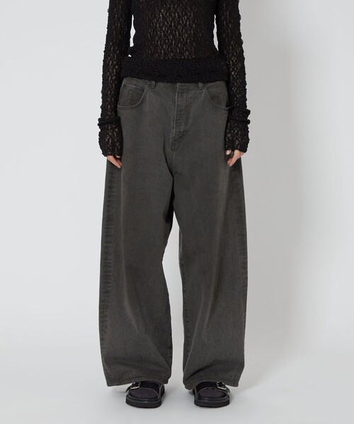 ASTRAET(アストラット)の「<ASTRAET>BIG バルーン カラーデニムパンツ UNISEX(デニムパンツ・レディース・ダークグレー/ベージュ・0/1/00/3)」の15枚目の写真