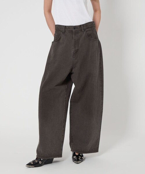 ASTRAET(アストラット)の「<ASTRAET>BIG バルーン カラーデニムパンツ UNISEX(デニムパンツ・レディース・ダークグレー/ベージュ・0/1/00/3/2)」の22枚目の写真